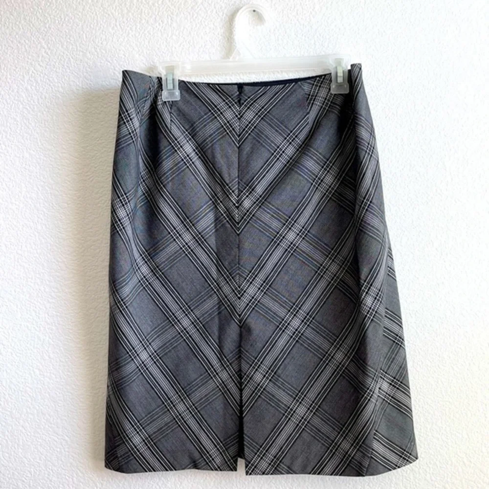 Fashion Bug Plaid Pencil Skirt - Picture 3 of 4